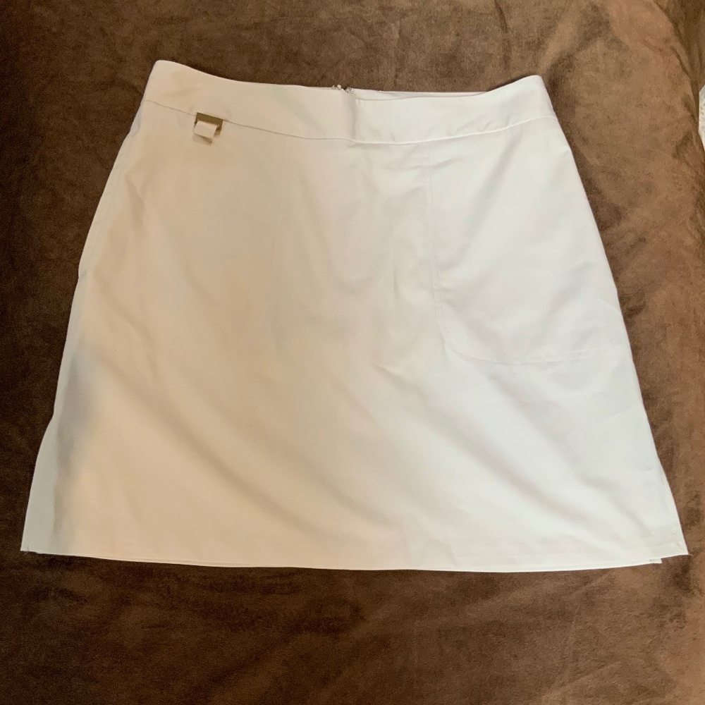 Vineyard Vines Tan 6 Skort Golf Pickleball Active Travel Sporty Resort Coastal